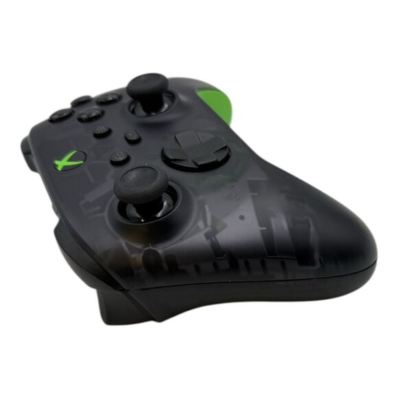 Xbox Wireless Controller 20th Anniversary Special Edition - Picture 3 of 8